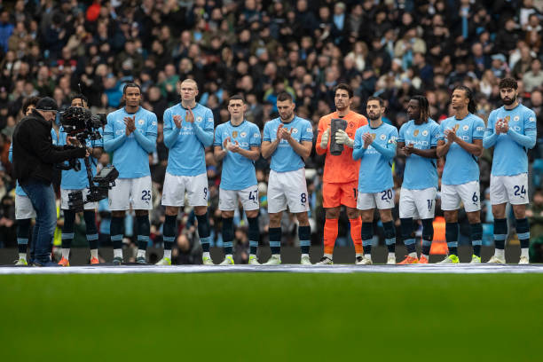 瓦内里与阿 瓦内里与阿